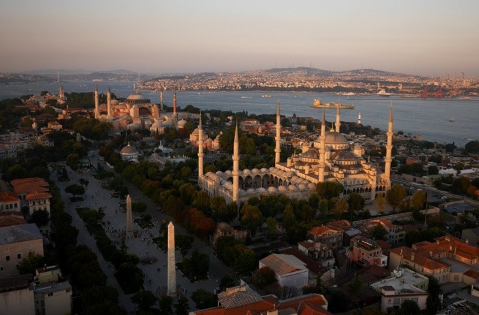 17447187_jViCv