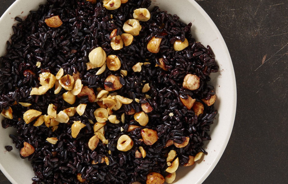 side-black-rice-hazelnuts-940×600.jpg