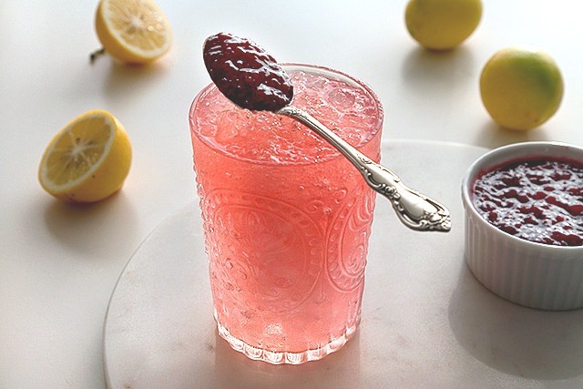 gin_and__jam__cocktail_recipe_9_7.jpg