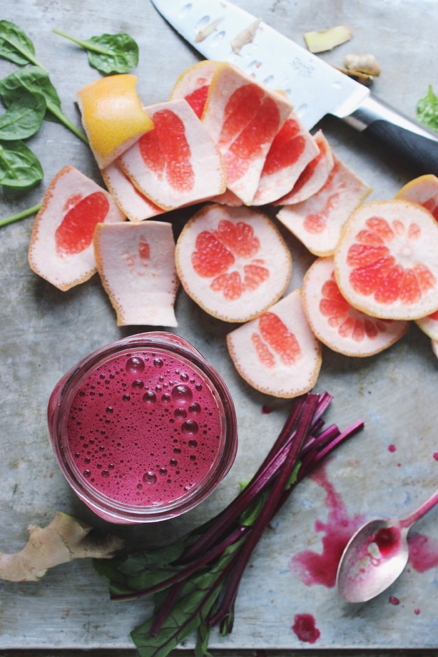 beet-and-grapefruit-green-juice-2.jpg