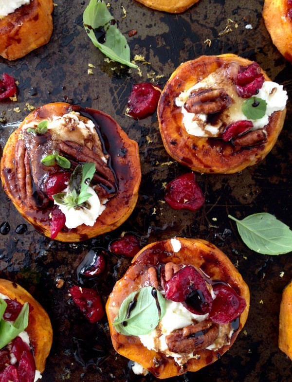 Sweet-Potato-Rounds-Recipe-with-Goat-Cheese-Cranbe