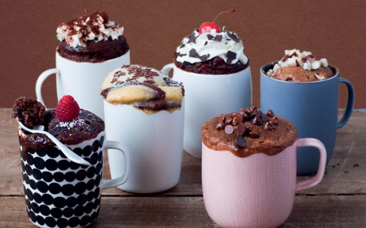 5 deliciosos bolos numa caneca para cada dia desta semana (para fazer no microondas em poucos minutos, óbvio!) 5 deliciosos bolos numa caneca para cada dia desta semana (para fazer no microondas em poucos minutos, óbvio!)