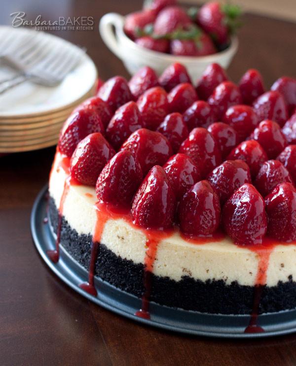 Strawberry-Cheesecake-with-an-Oreo-Crumb-Crust-3-B