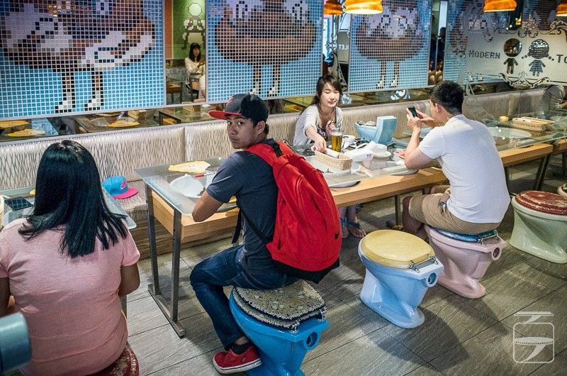 modern-toilet-restaurant-3.jpg