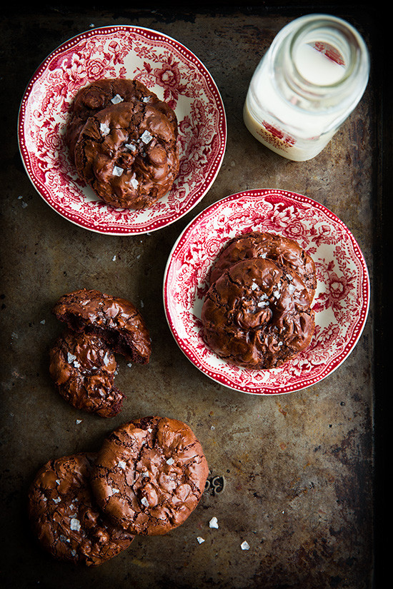 flourless-chocolate-cookies4+srgb..jpg