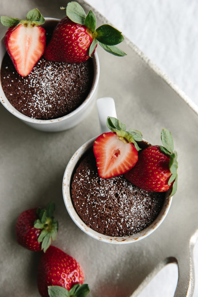 Chocolate-mug-cake-gluten-free-dairy-free-paleo-9-