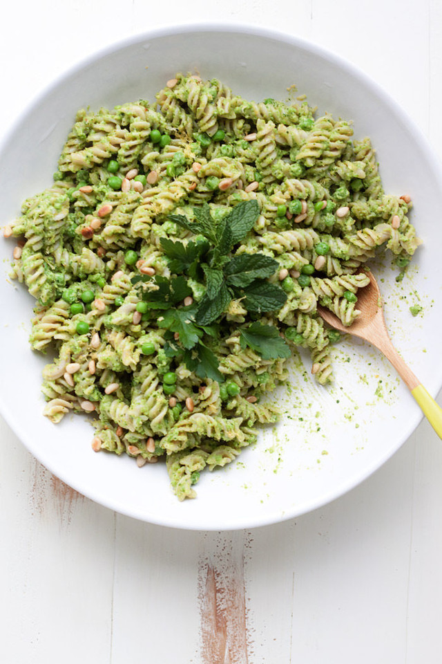 pea-pesto-pasta-salad3-700x1050.jpg