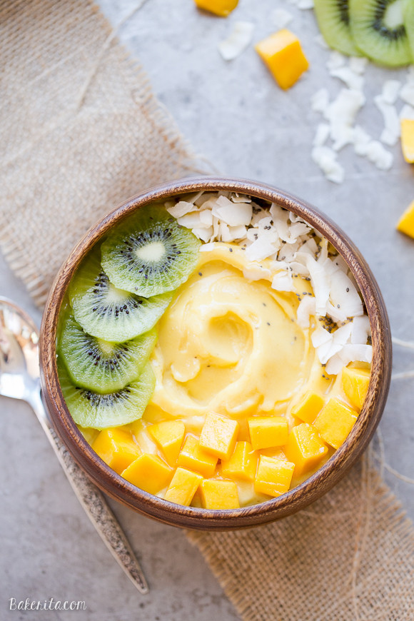 Mango-Pineapple-Smoothie-Bowl-4.jpg