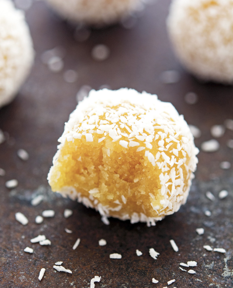 (No-Bake)-Coconut-Lemon-Meltaway-Balls-(2).jpg