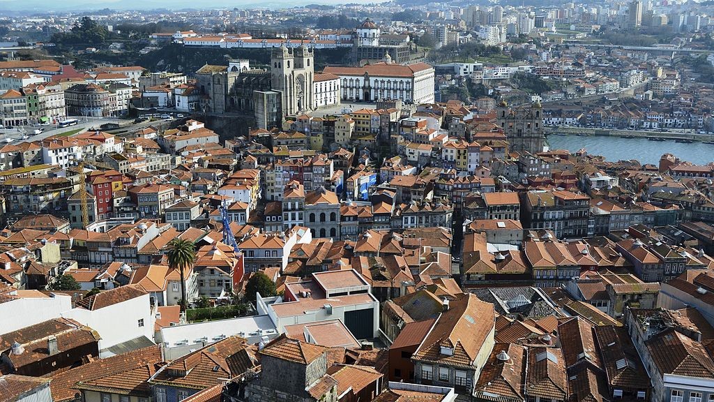 vista torre dos clérigos.jpg