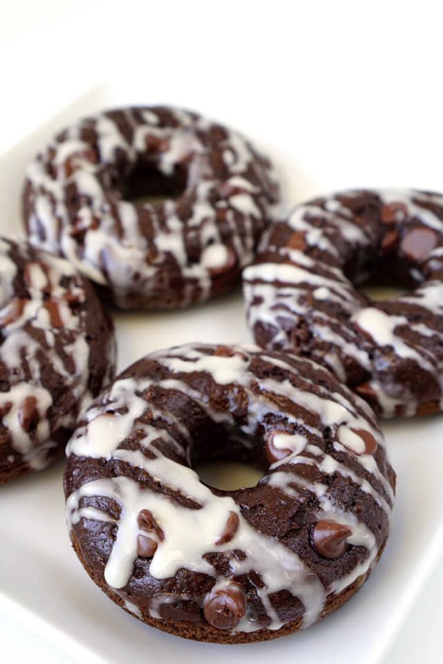 Healthy-Double-Chocolate-Zucchini-Donuts.jpg