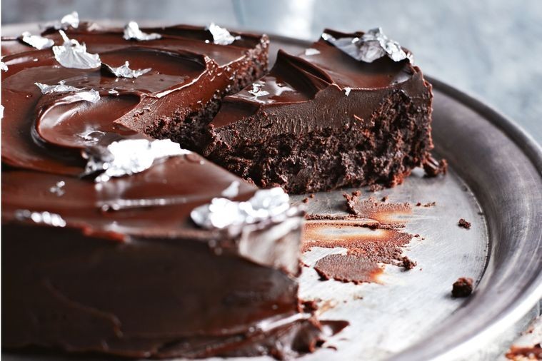 little-black-dress-chocolate-cake-15179-1.jpg