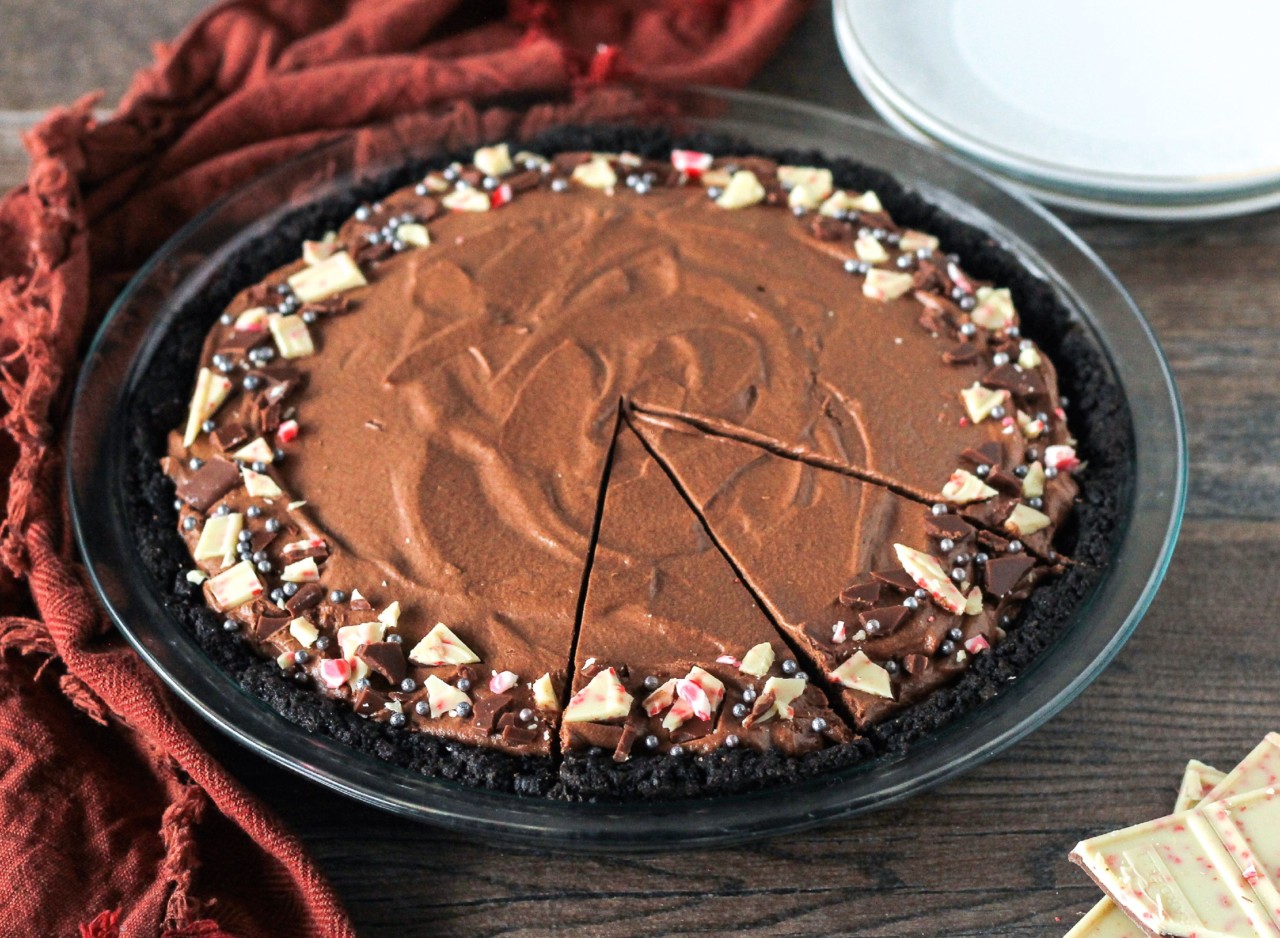 1449767898-chocolate-peppermint-pie-4.jpg