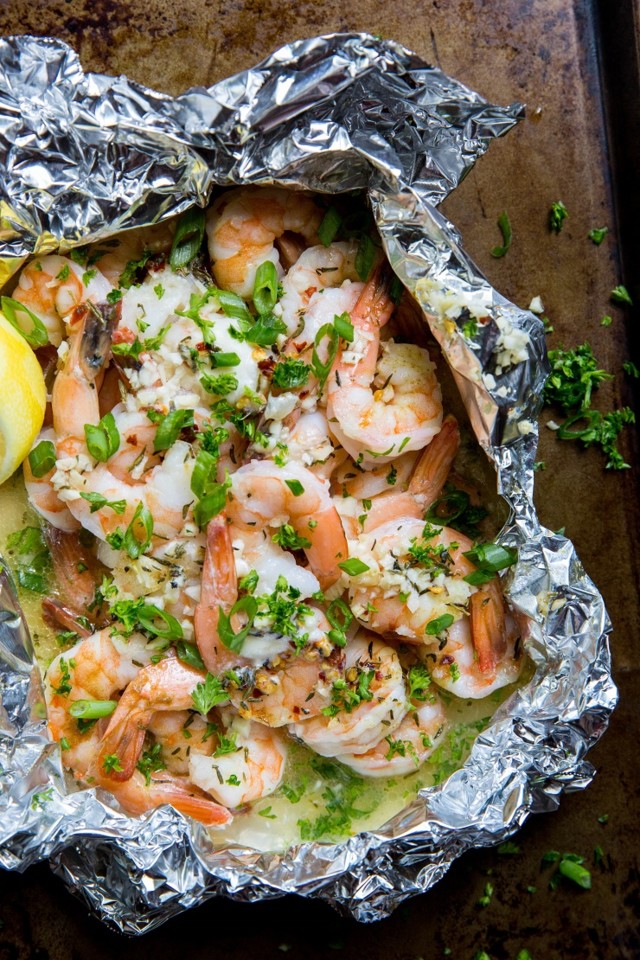 lemon_garlic_foil_packet_shrimp_0.jpg