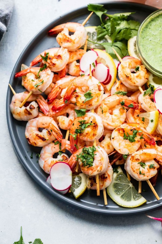 shrimp-skewers-recipe-green-tahini-sauce-21-1460x2