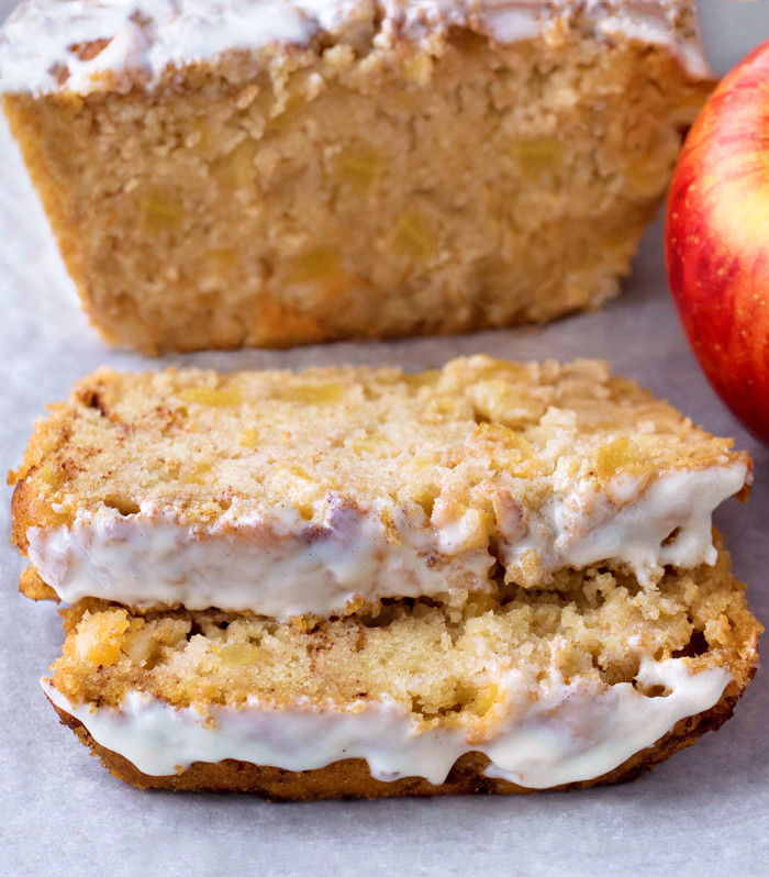 The-Best-Healthy-Apple-Cake-Bread.jpg