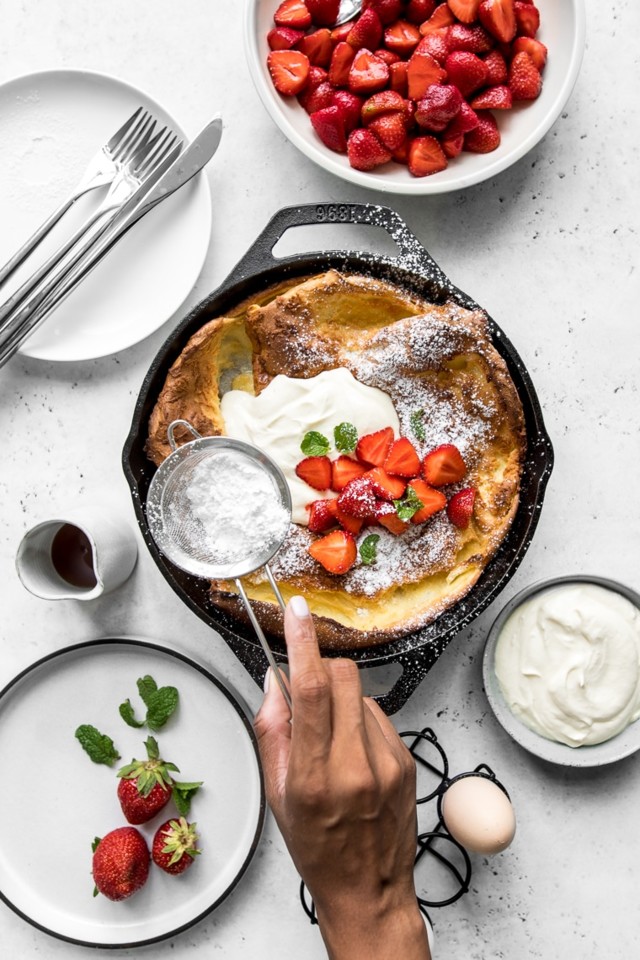 Dutch-Baby-Strawberry-with-Whipped-Sour-Cream-Fini
