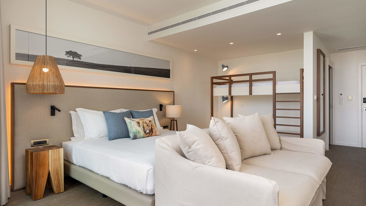 evora-farm-hotel-galleryroom-09-3.jpg