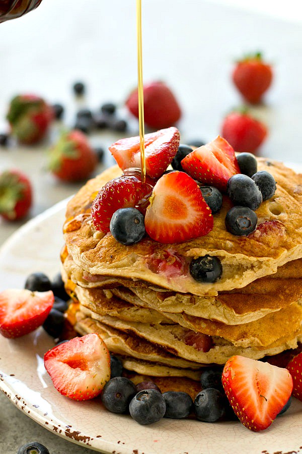 Healthy-Mixed-Berry-Multi-Grain-Pancakes