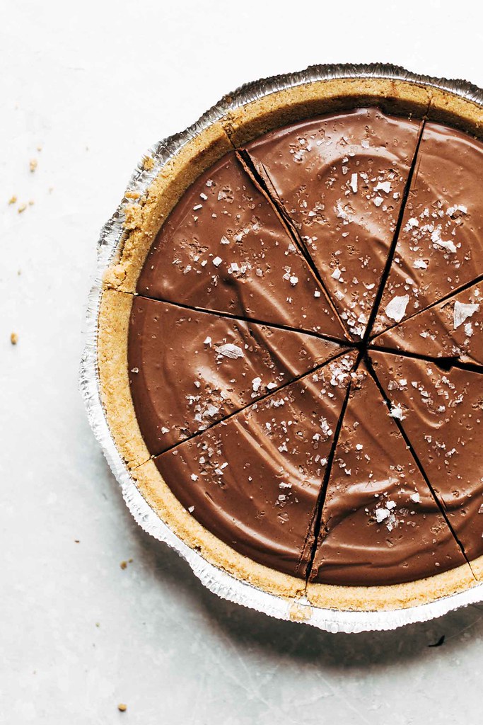 Vegan-Chocolate-Pie-1-1