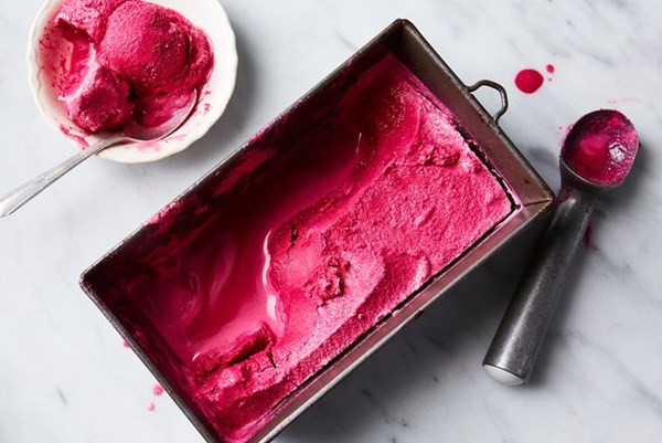 beet-ice-cream-2156230l1.jpg