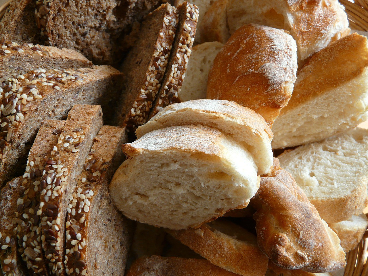 bread-6110_1280.jpg