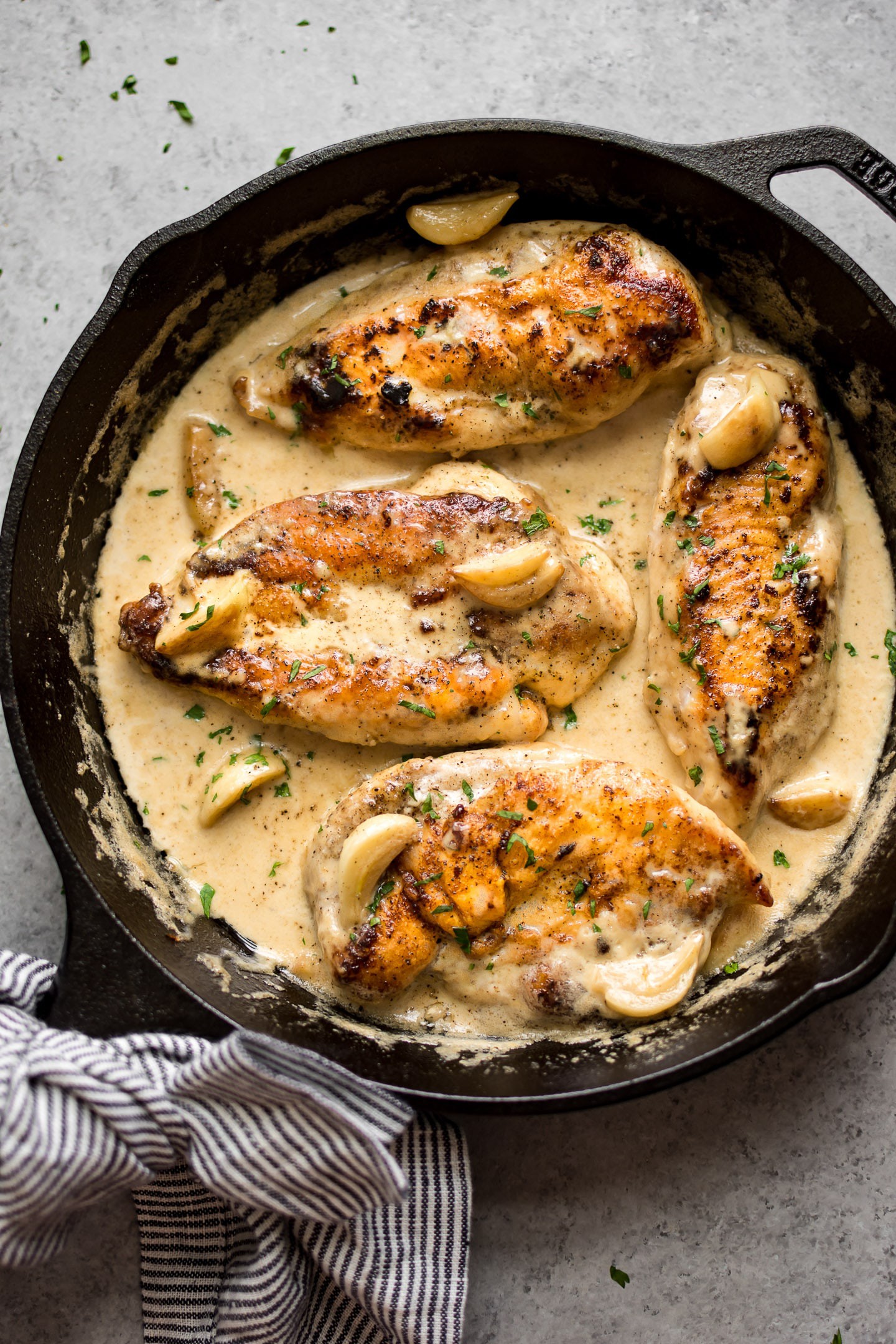 creamy-garlic-chicken-recipe-3-720×1080@2x.jpg