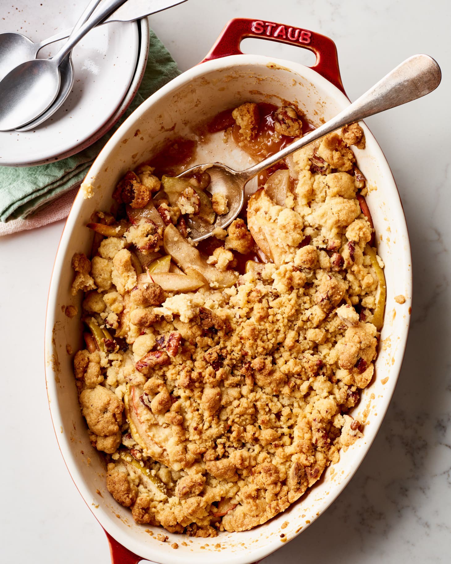 k_Photo_Recipes_2019-10-how-to-easiest-apple-crumble_HT-Easiest-Apple-Crumble_078.jpeg