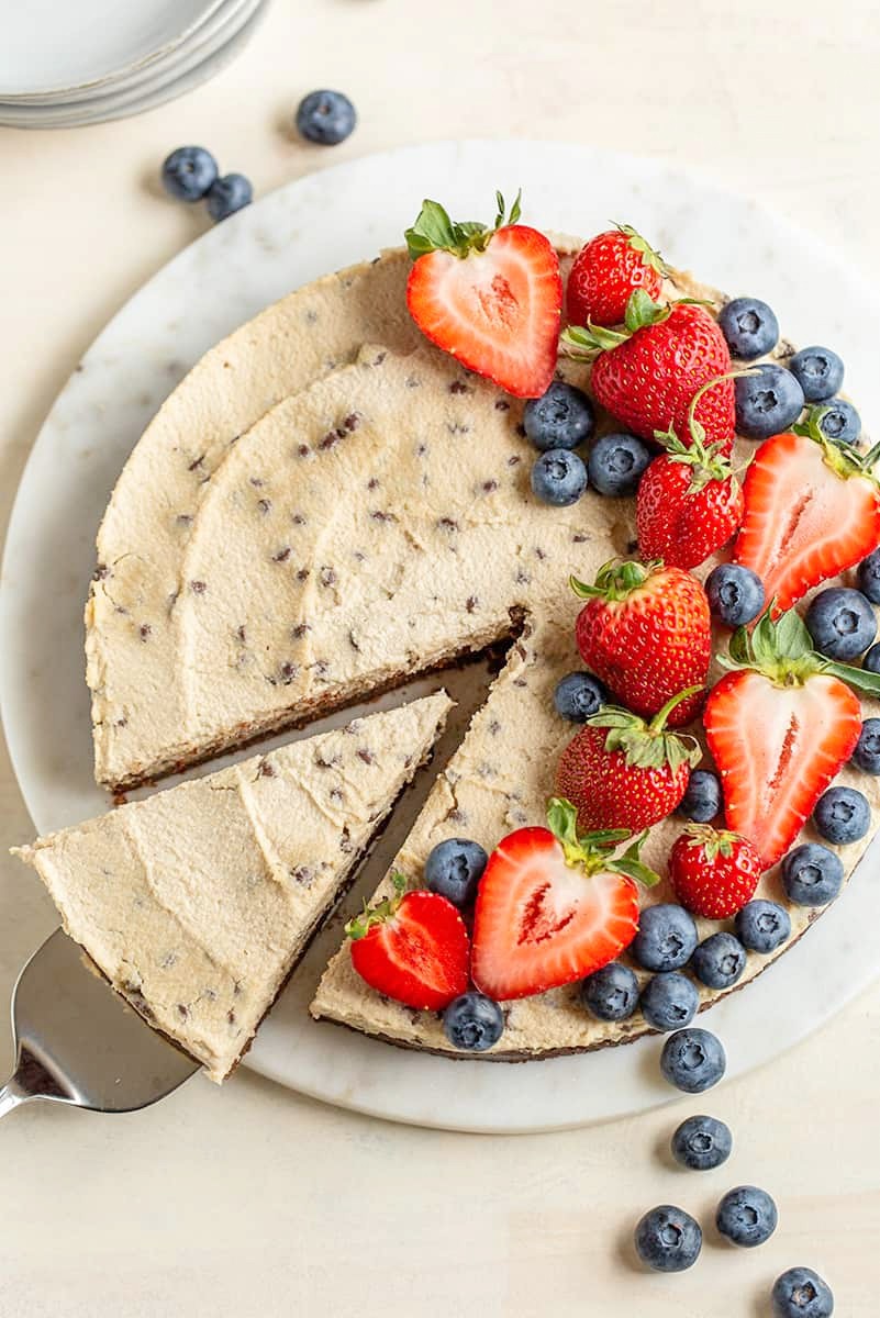 paleo-vegan-chocolate-chip-cheesecake-with-cocoa-crust.jpg