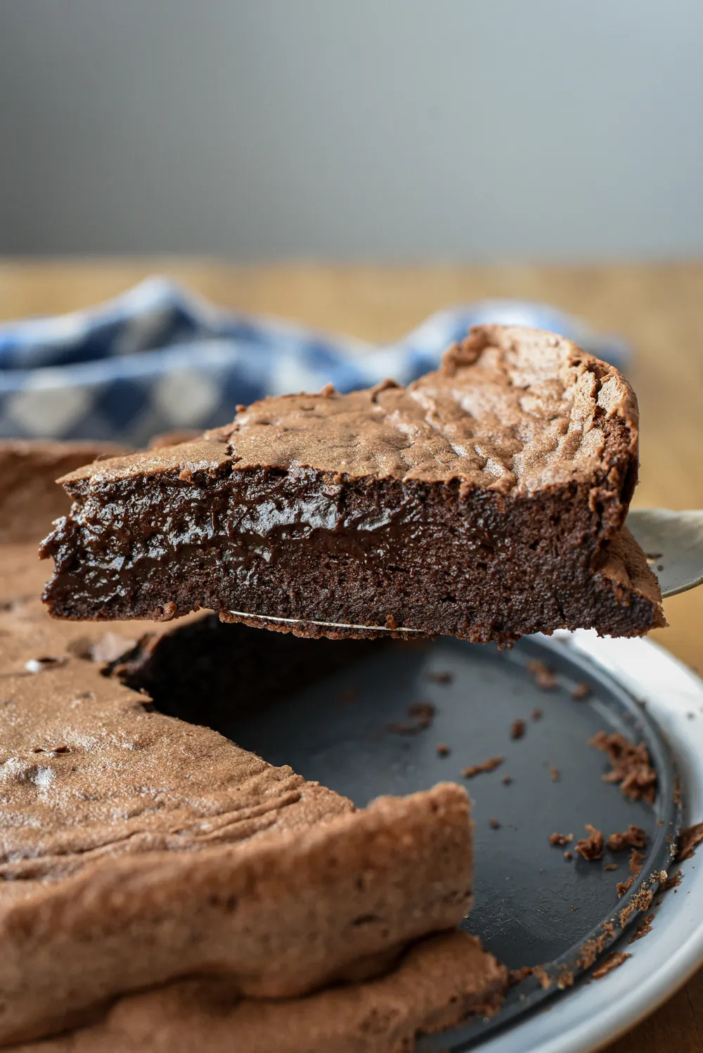 Classic-French-Chocolate-Moelleux-Cake-13