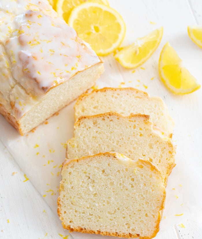 um bolo de limão só com 3 ingredientes