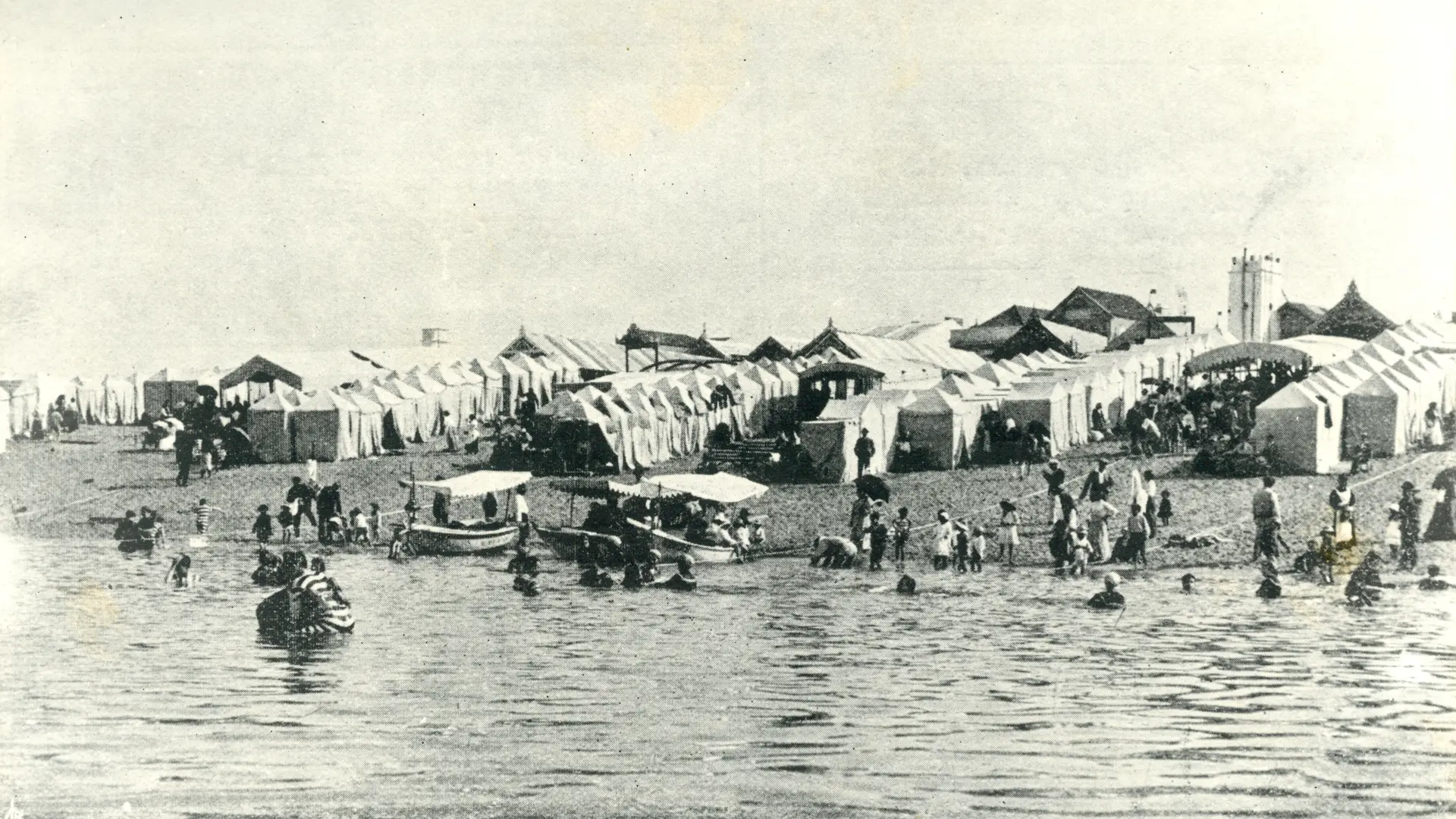 a praia da póvoa de varzim