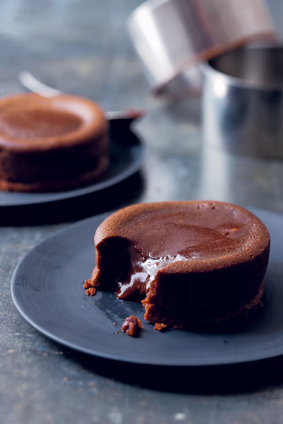 bolos de chocolate com recheio de mousse