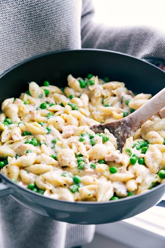 massa com atum e queijo só numa panela