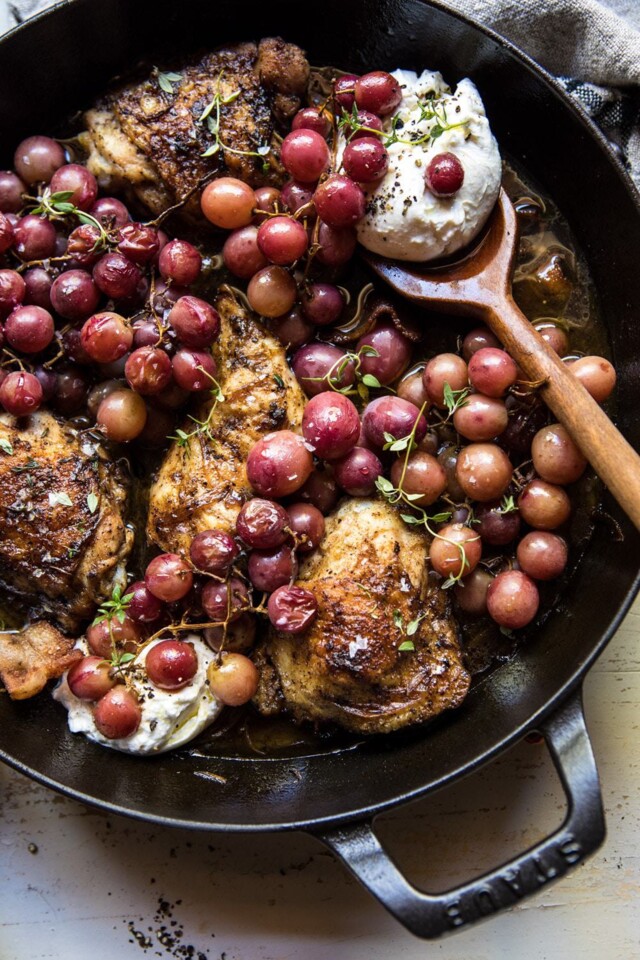 frango no forno com uvas e burrata