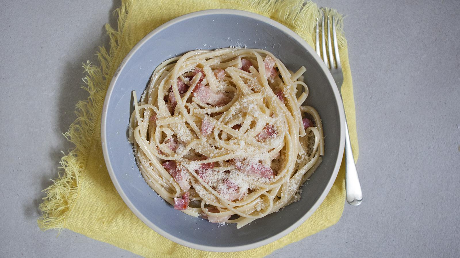 carbonara no micro-ondas